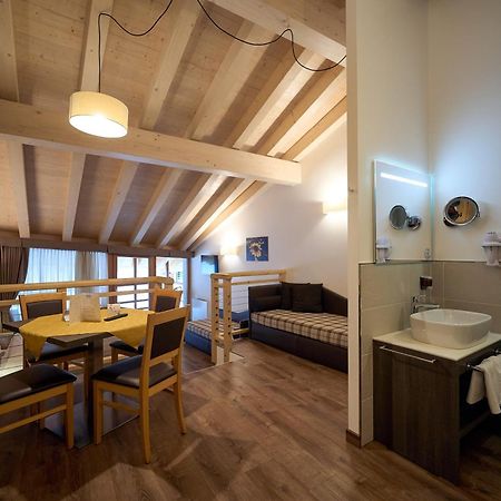 Dolcevita Ambiez B&B San Lorenzo Dorsino Kültér fotó