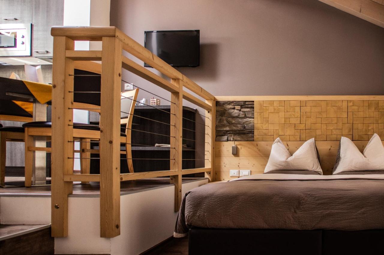 Dolcevita Ambiez B&B San Lorenzo Dorsino Kültér fotó