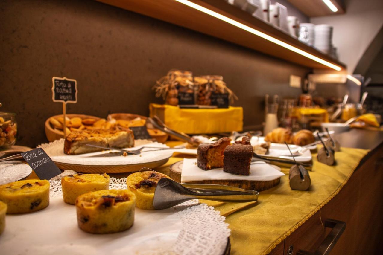 Dolcevita Ambiez B&B San Lorenzo Dorsino Kültér fotó