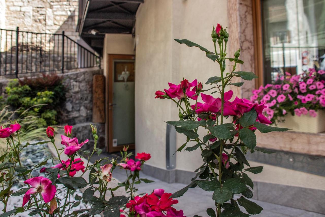 Dolcevita Ambiez B&B San Lorenzo Dorsino Kültér fotó