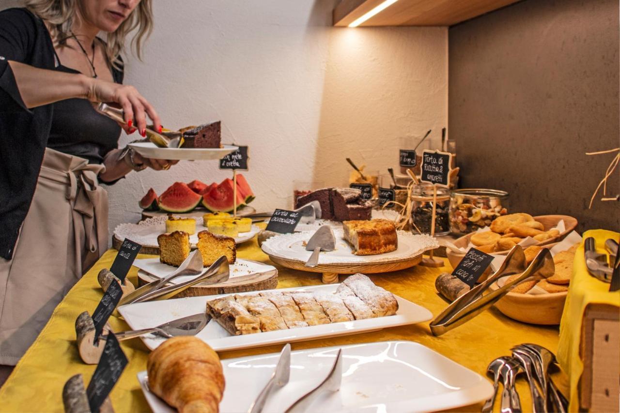 Dolcevita Ambiez B&B San Lorenzo Dorsino Kültér fotó