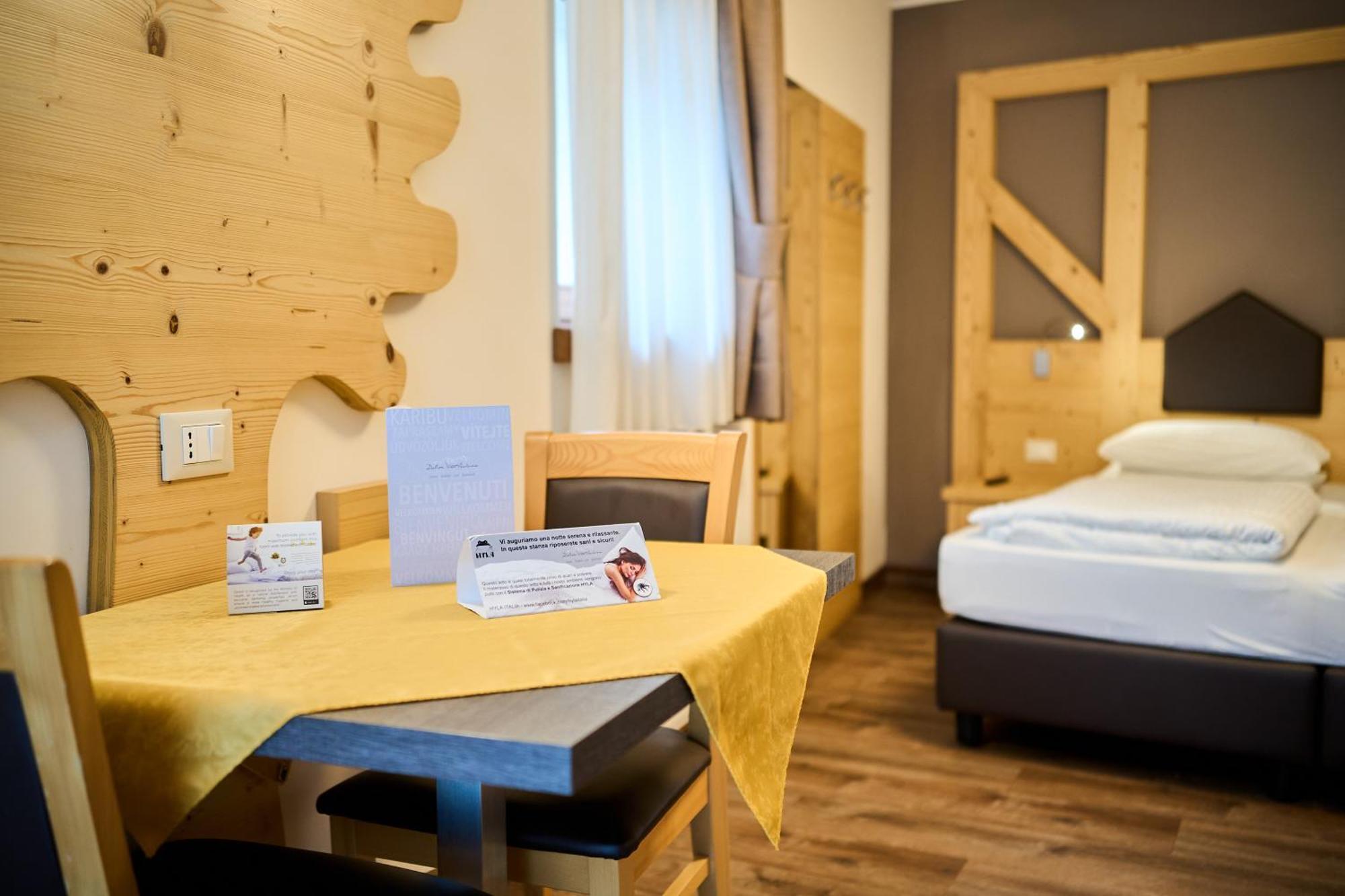 Dolcevita Ambiez B&B San Lorenzo Dorsino Kültér fotó