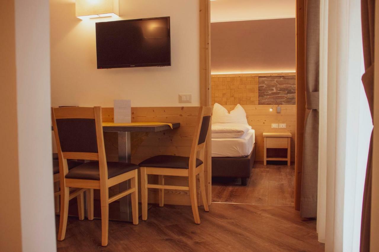 Dolcevita Ambiez B&B San Lorenzo Dorsino Kültér fotó