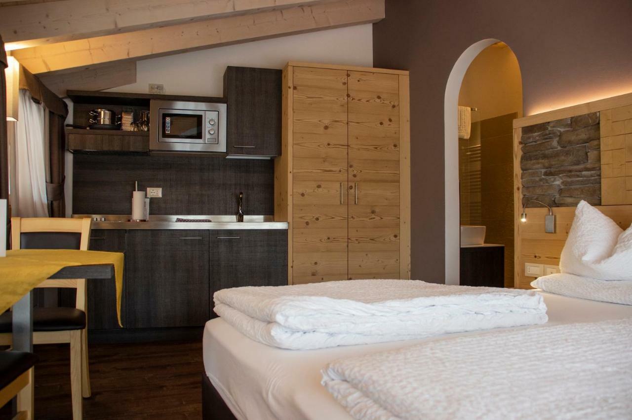 Dolcevita Ambiez B&B San Lorenzo Dorsino Kültér fotó